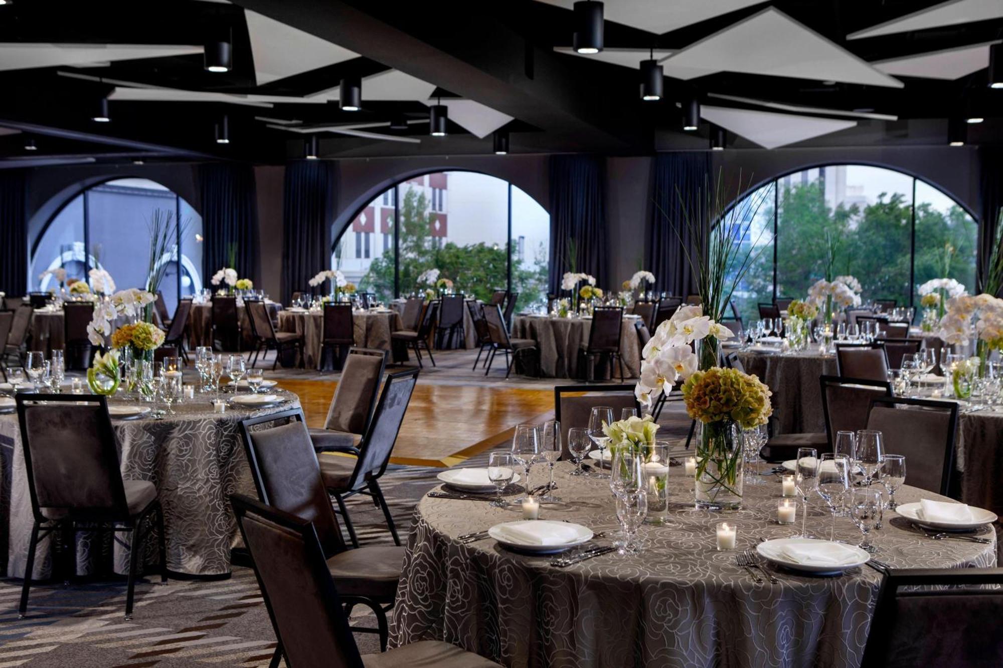 Renaissance Reno Downtown Hotel & Spa エクステリア 写真