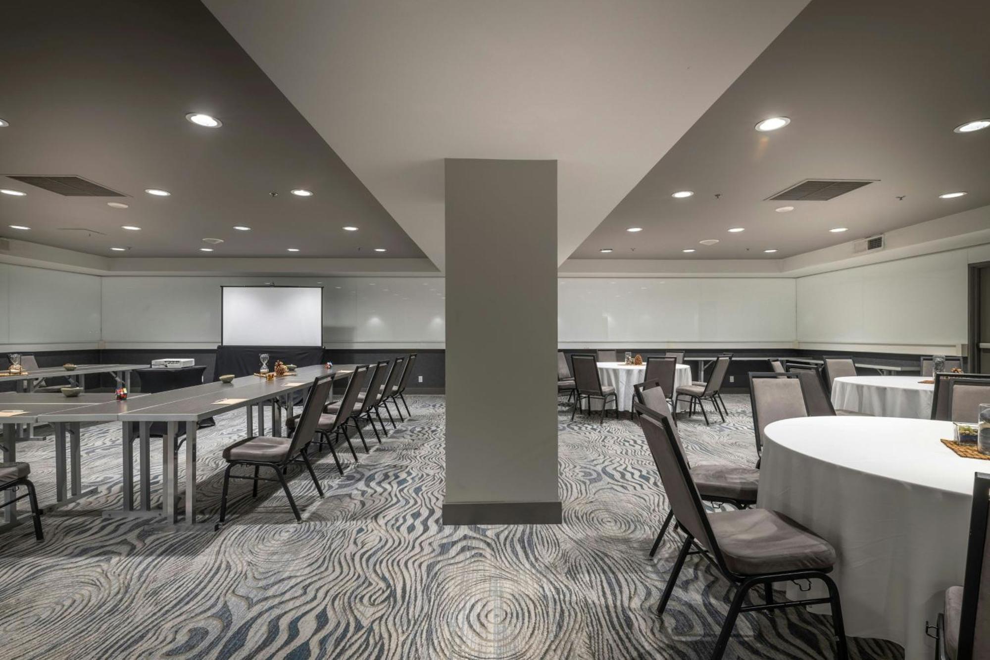 Renaissance Reno Downtown Hotel & Spa エクステリア 写真