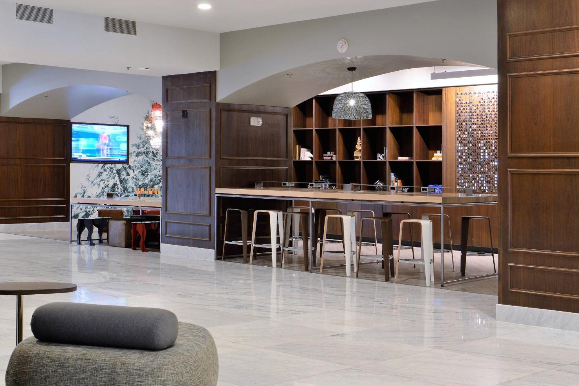 Renaissance Reno Downtown Hotel & Spa エクステリア 写真