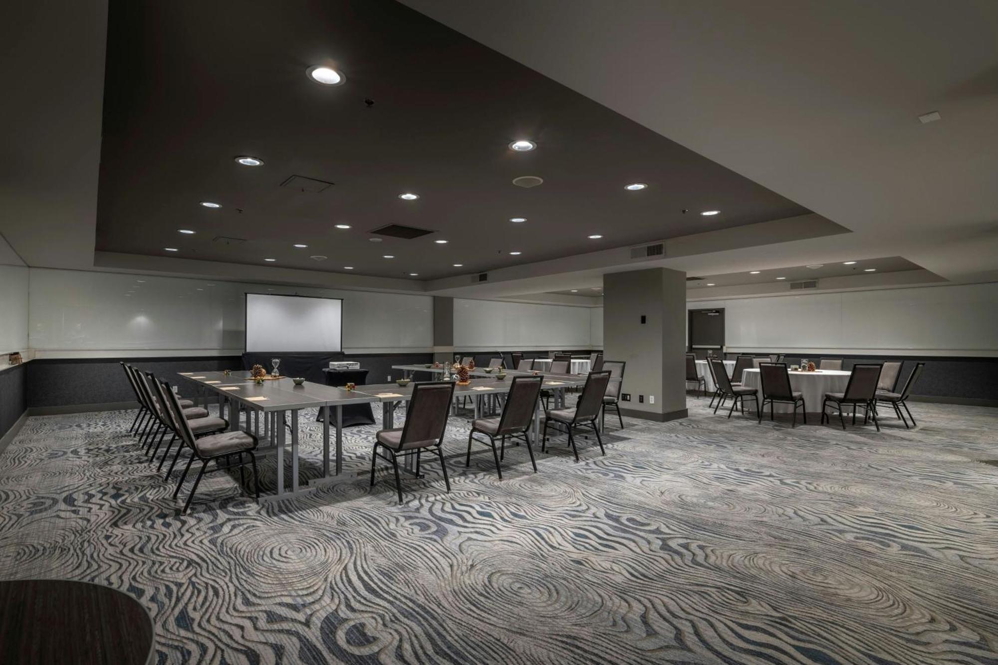 Renaissance Reno Downtown Hotel & Spa エクステリア 写真