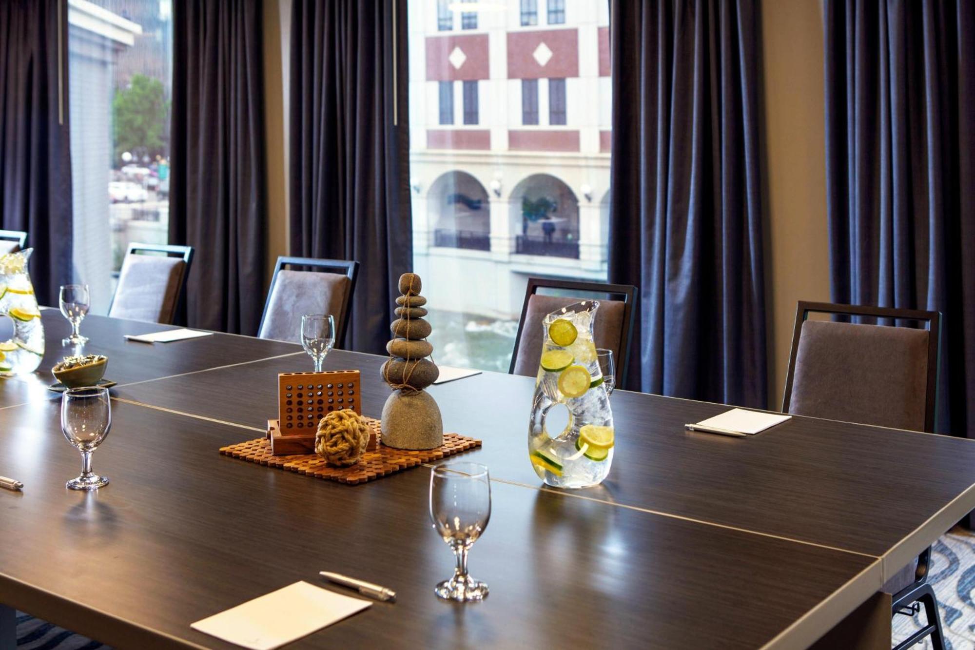 Renaissance Reno Downtown Hotel & Spa エクステリア 写真