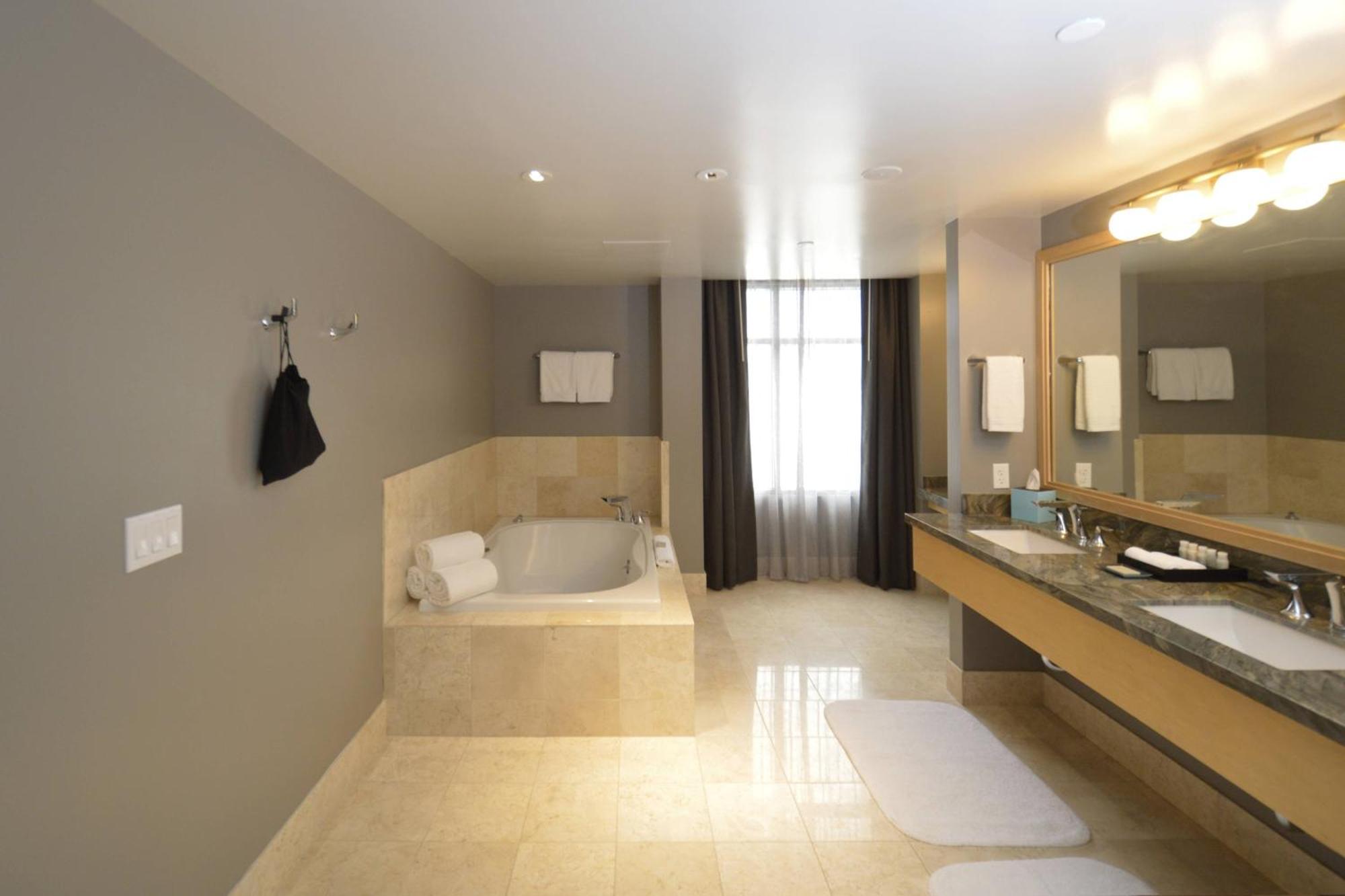 Renaissance Reno Downtown Hotel & Spa エクステリア 写真