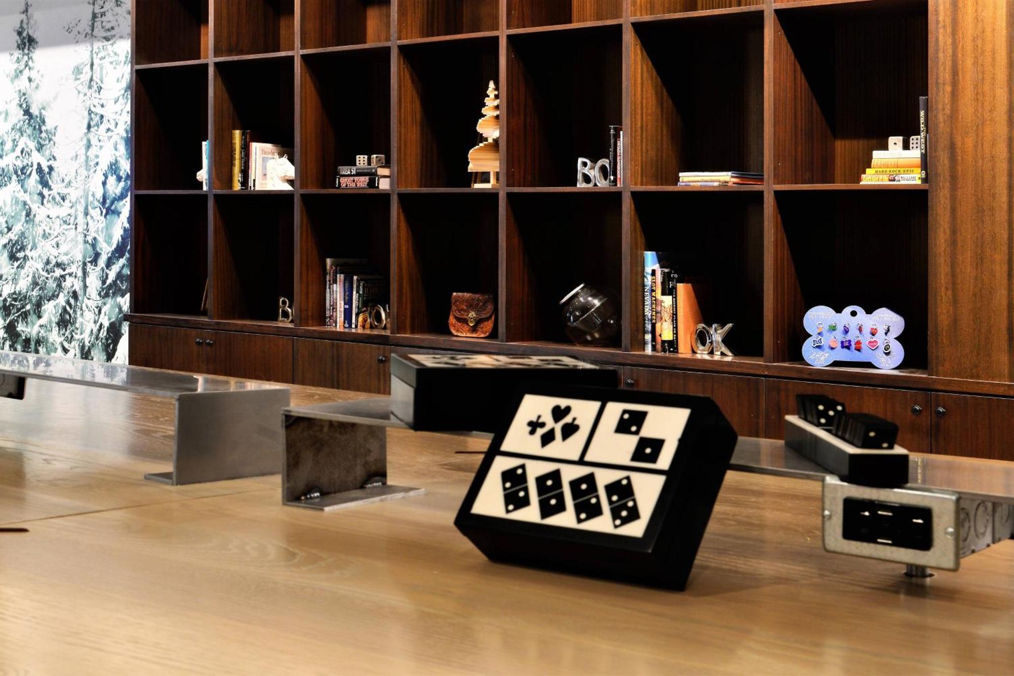 Renaissance Reno Downtown Hotel & Spa エクステリア 写真