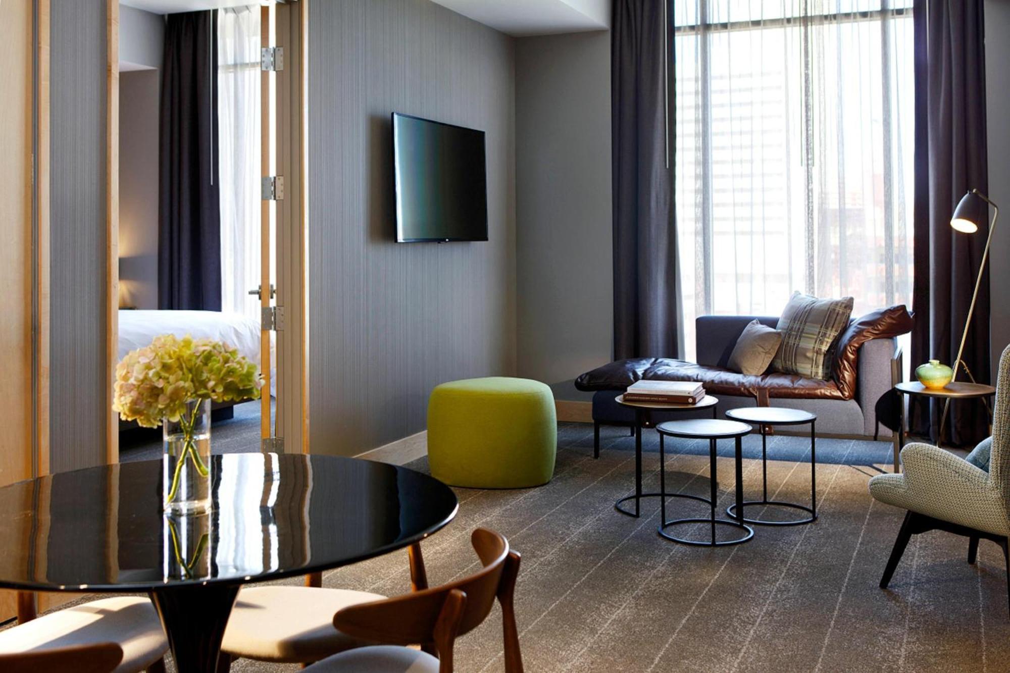 Renaissance Reno Downtown Hotel & Spa エクステリア 写真